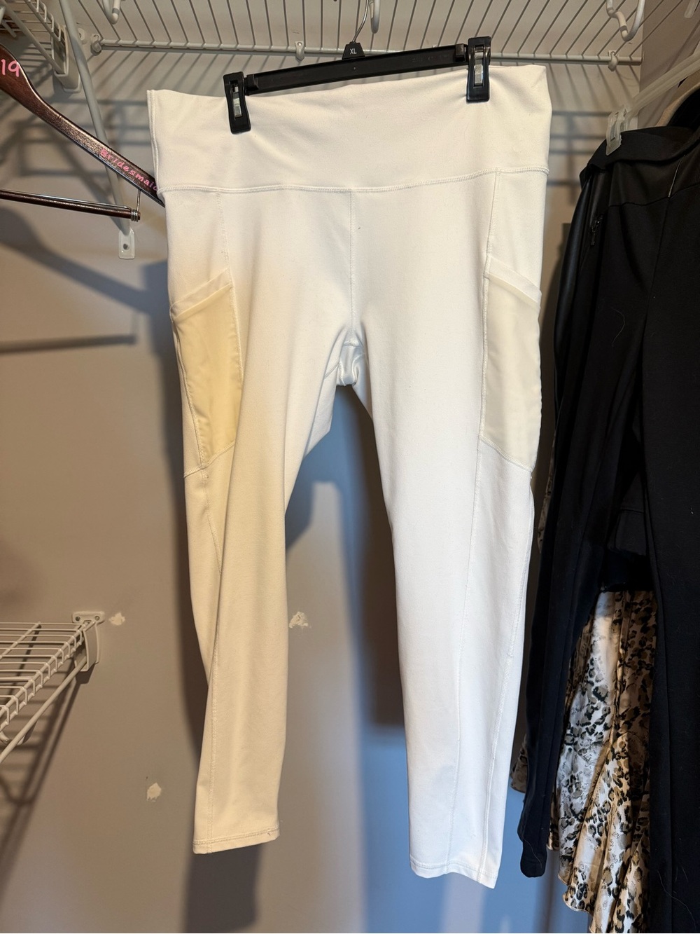 White Womens Active Pocket Leggings